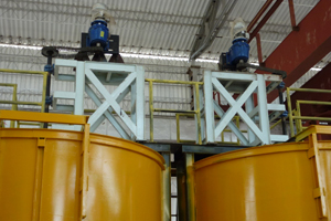 stirrer-assembly-for-sludge-tank